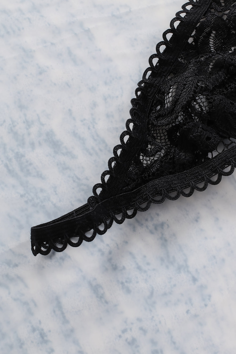 3pcs Lace Patch Strappy Bra Thong Lingerie Set with Garter Belt